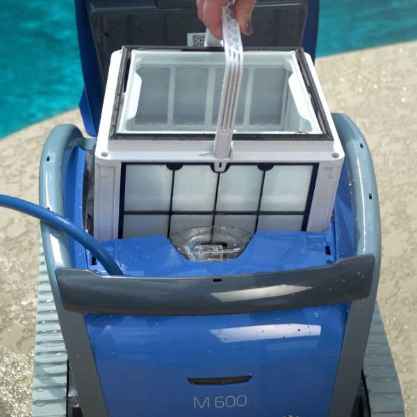 Robot Dolphin M600