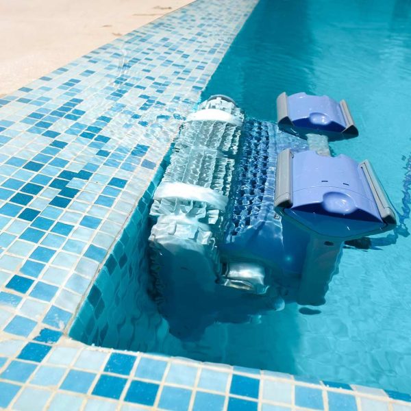 Robot Dolphin M600